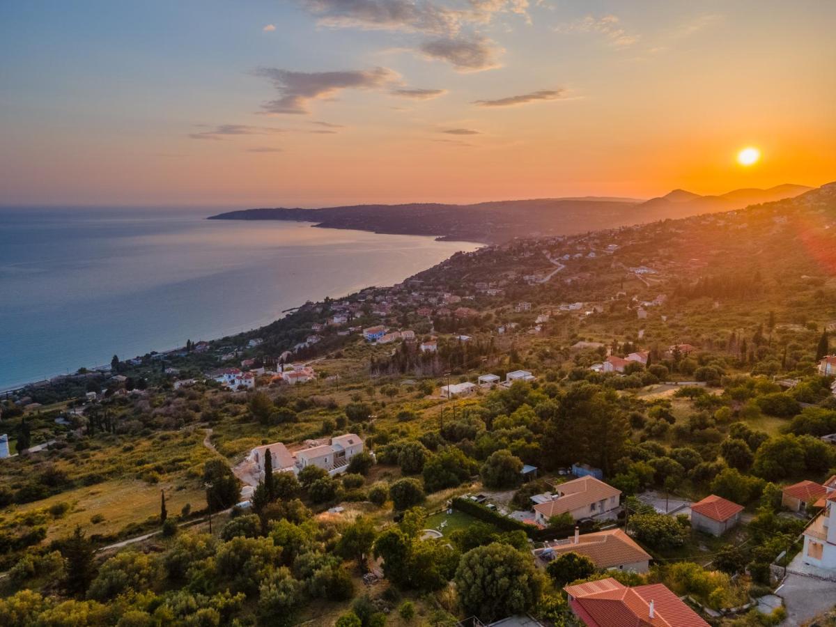 Lourdas Bay View Simotáta Esterno foto
